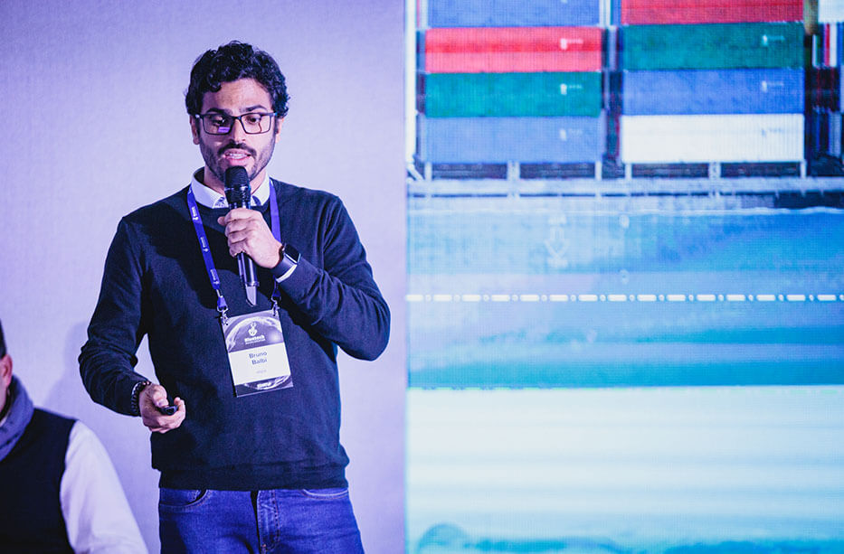 Accelerating the blue digital transition 27